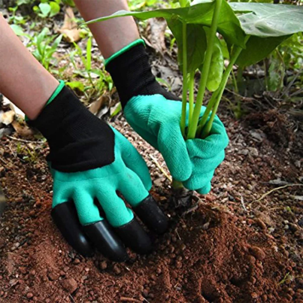 garden gloves with claws