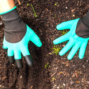 Gardening Gloves with Claws (Random Color)